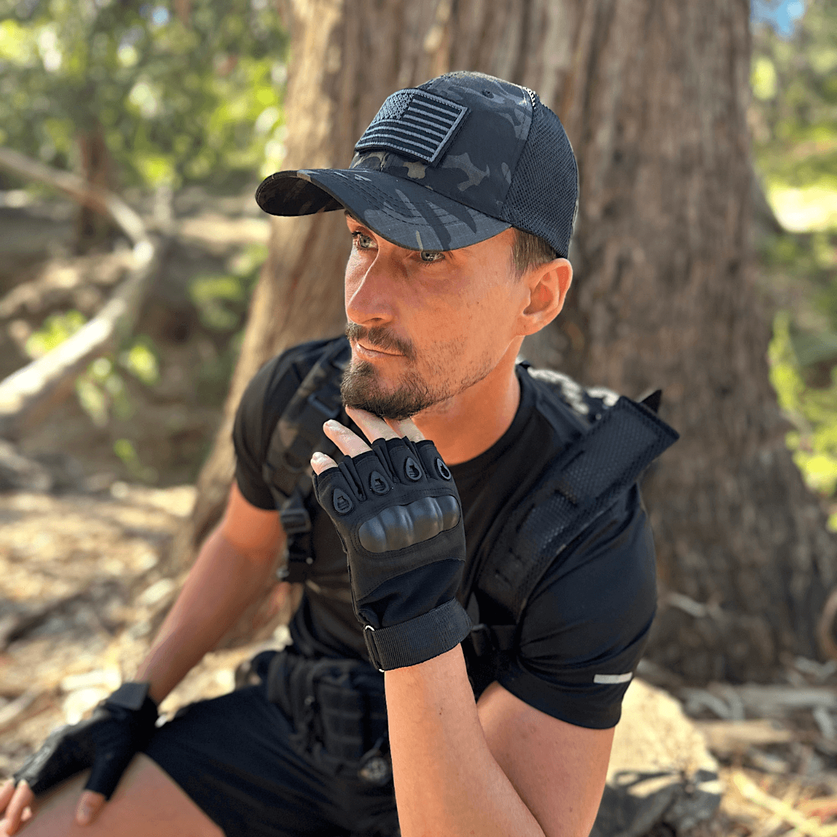Gorra con parche de estilo táctico y correa ajustable