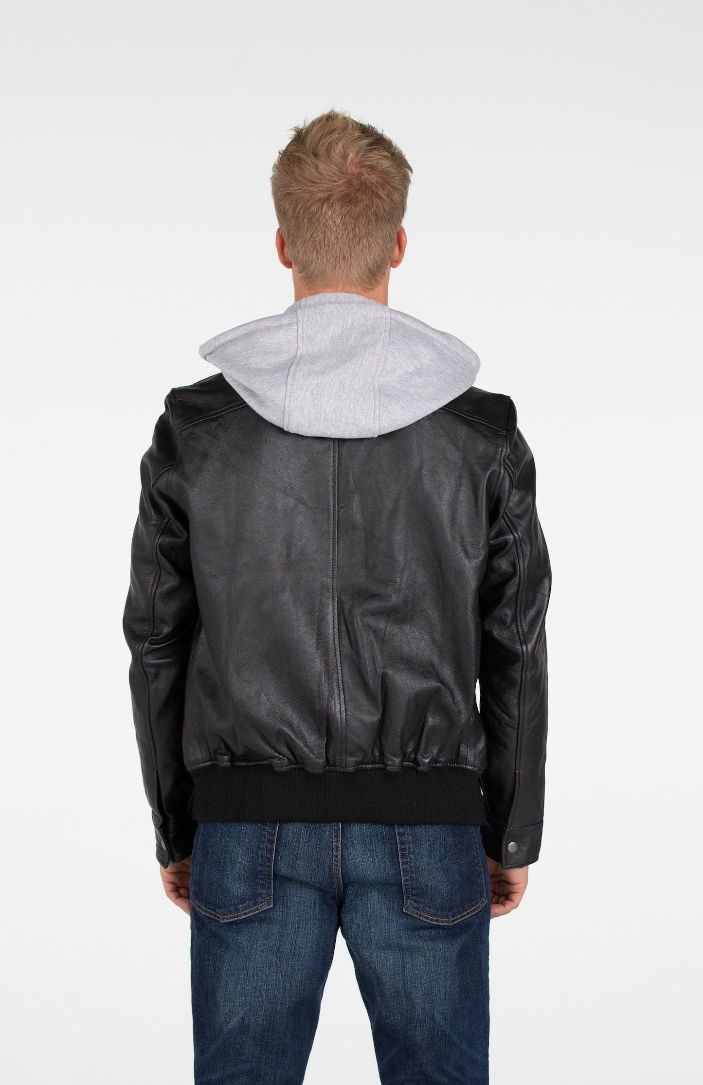 Chaqueta bomber de piel de cordero con capucha para hombre