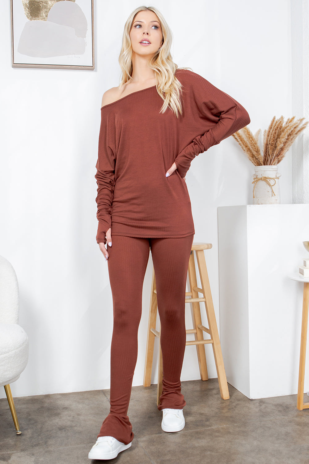 Butterfly Elastic Semi-Flare Pants