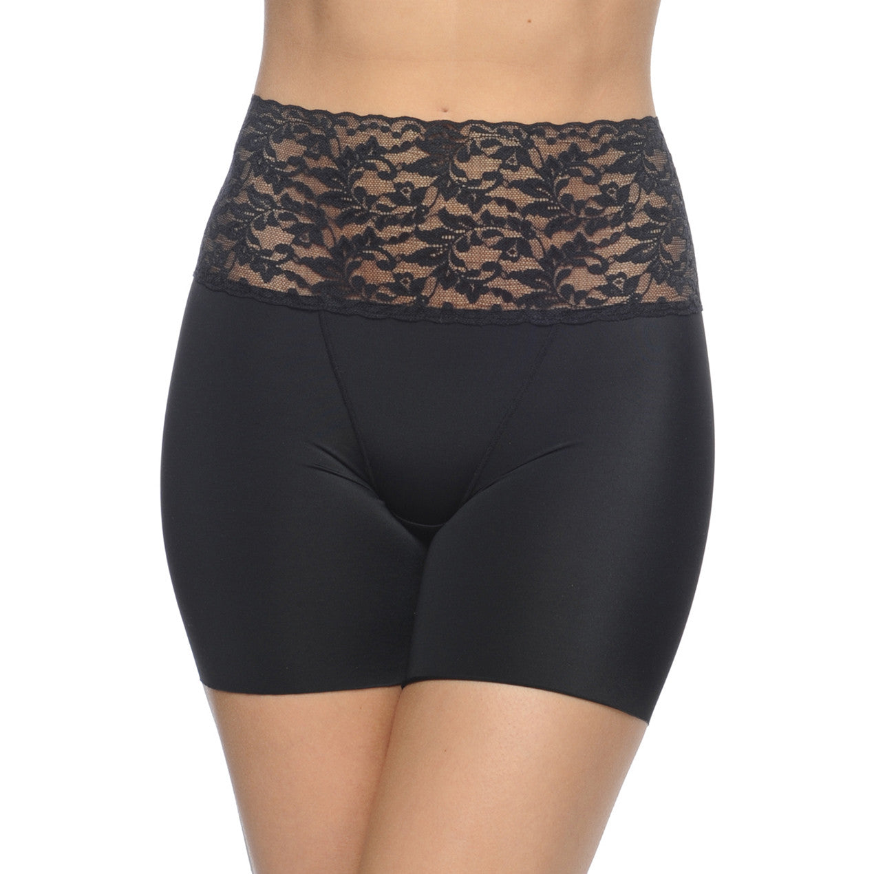Pantalón corto ajustado para niño con banda de encaje en la cintura, color negro