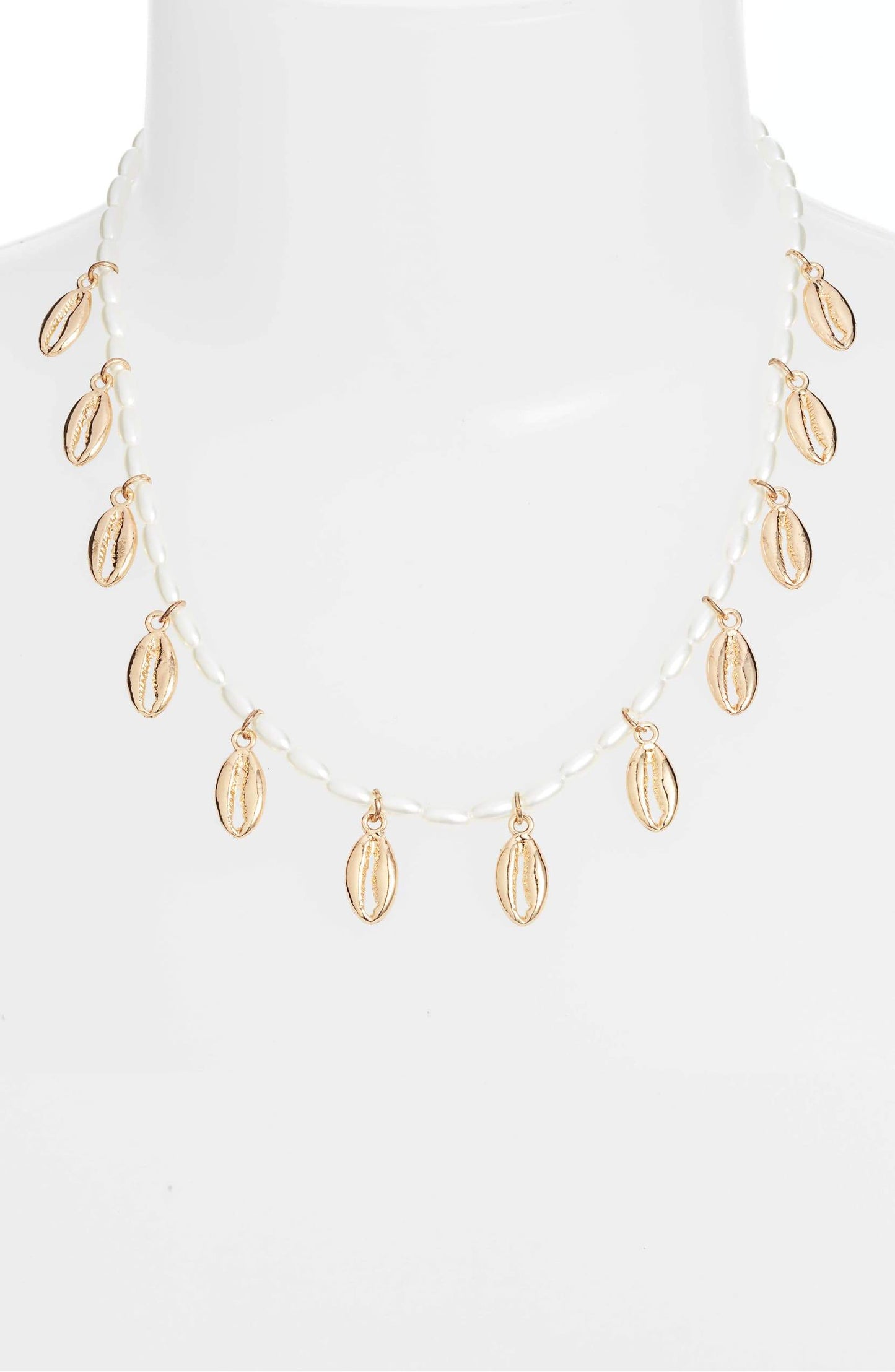 Collar de conchas de perla