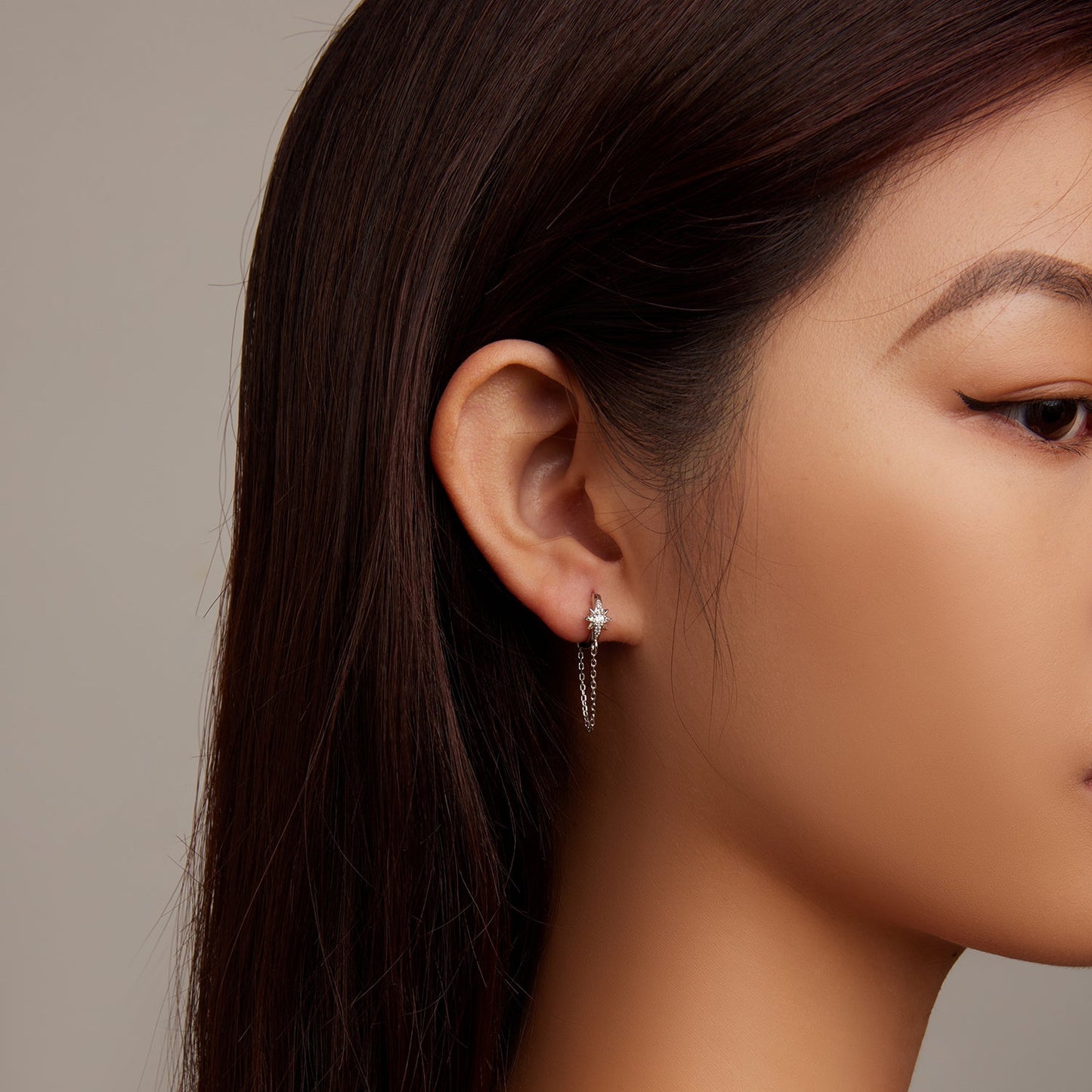925 Sterling Silver Earrings with Pavé Setting and Platinum Plating, 2.7 x 0.6 cm for Women