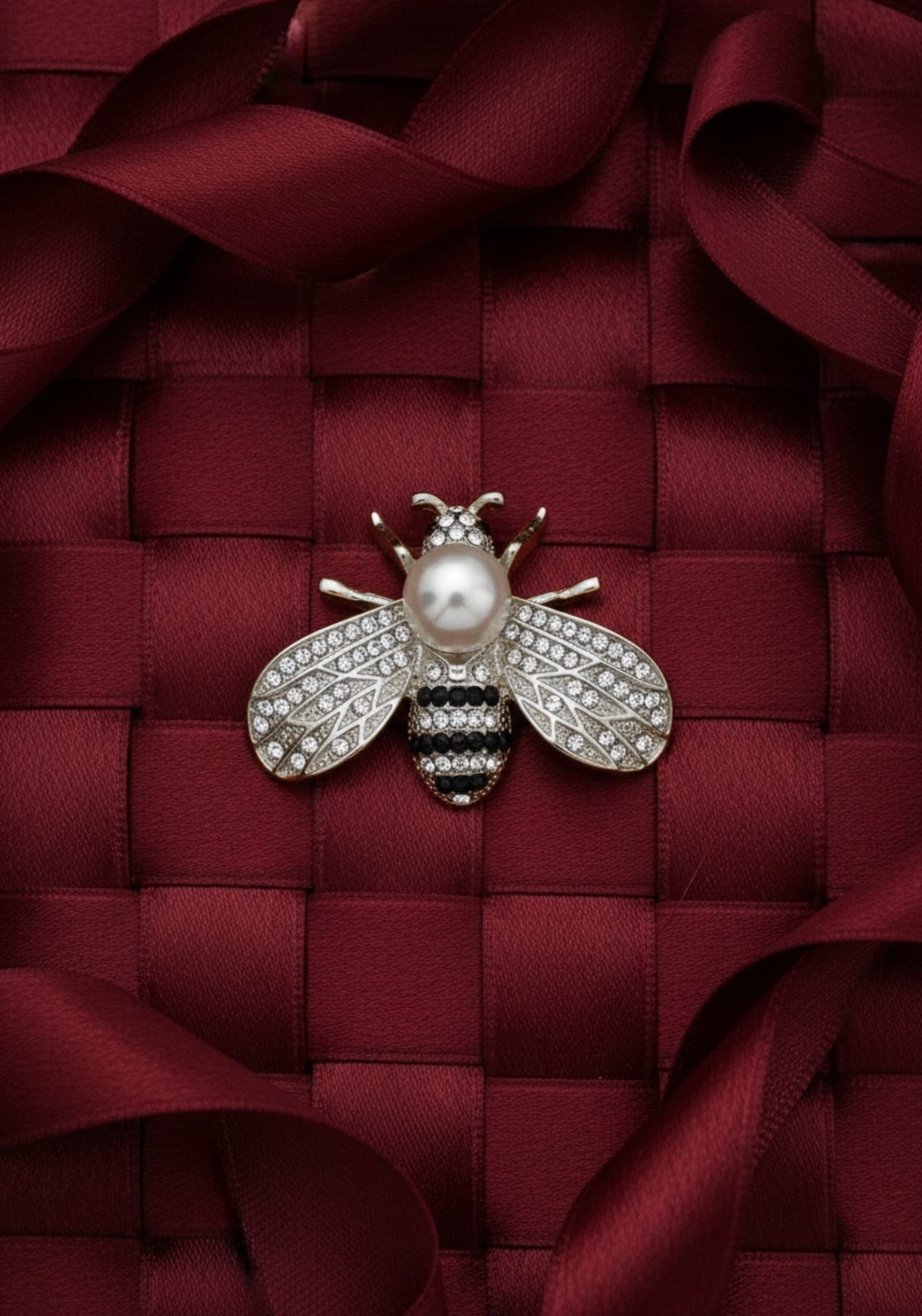 Bumble Bee Brooch Silver