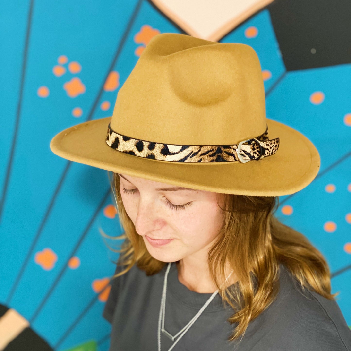 Sombrero Fedora con Banda de Leopardo