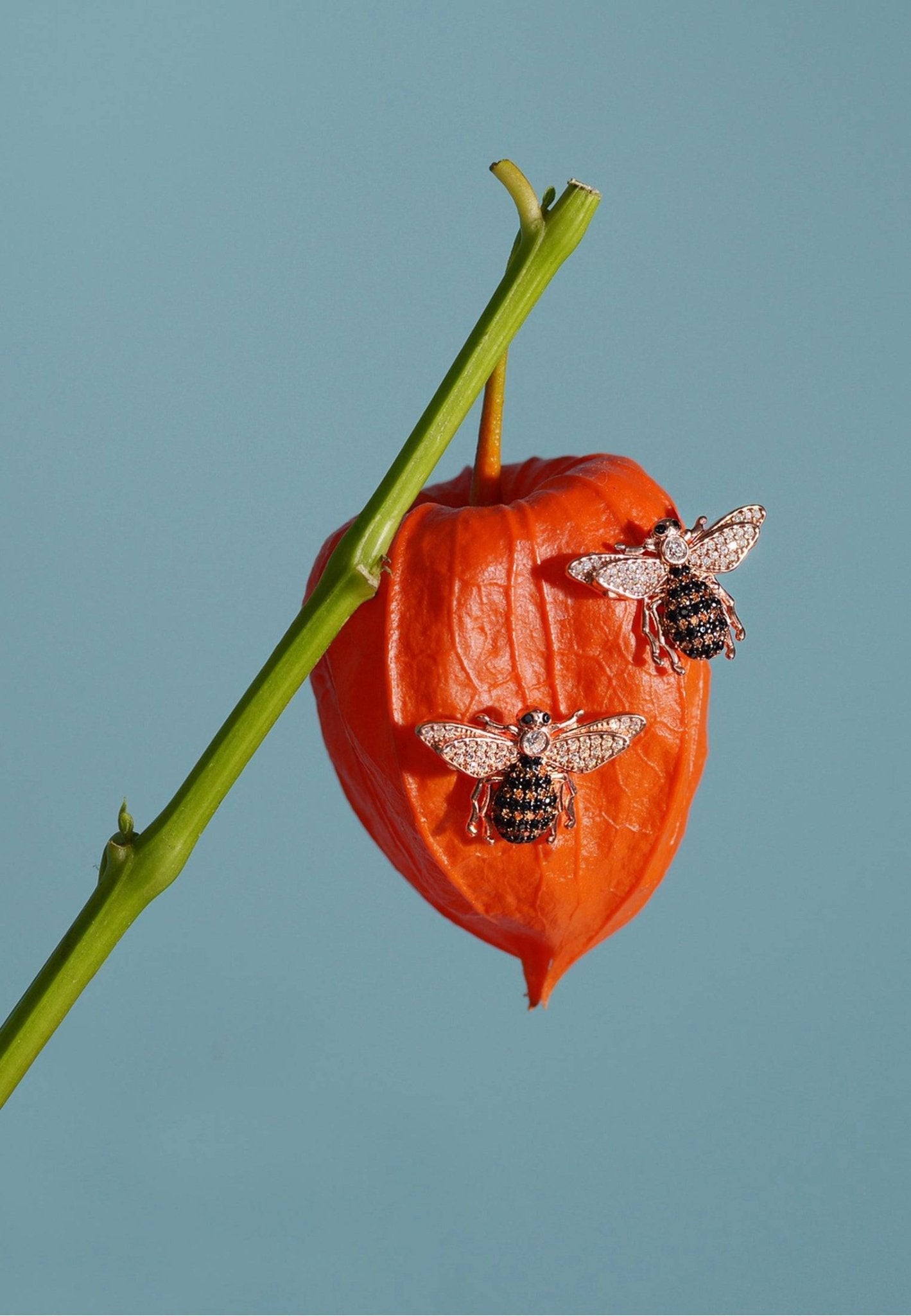 Pendientes de plata con forma de abeja